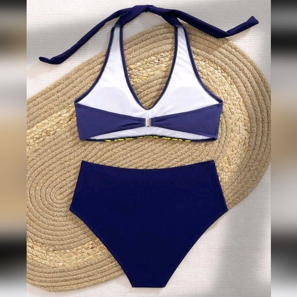 Women's Summer Beach Geometric Printed Halter Neck Tie Bikini Set - Picture 2 of 4